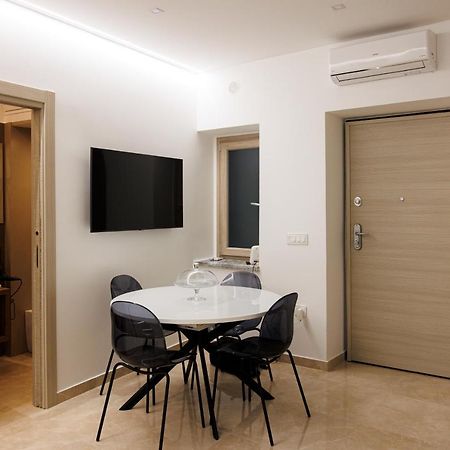 Next To Sea Apartment Crotone Exterior photo