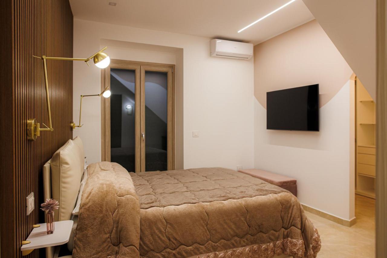 Next To Sea Apartment Crotone Exterior photo